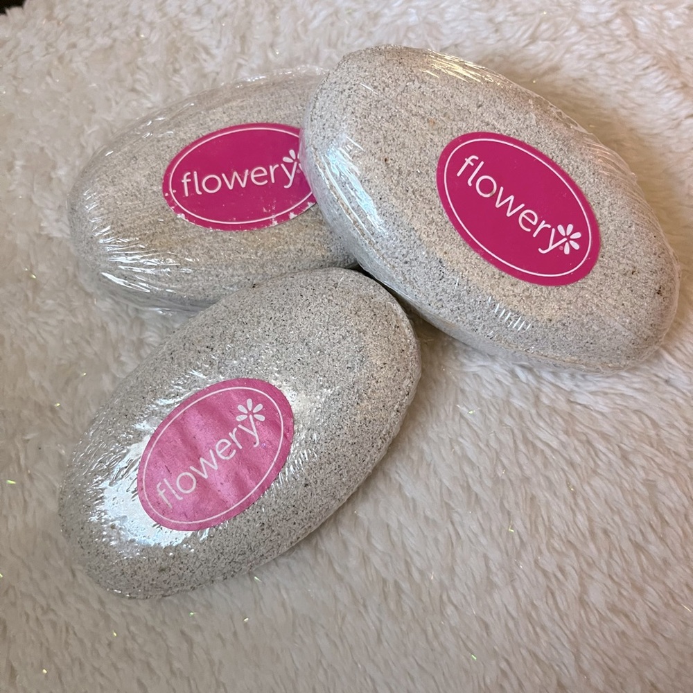 Flowery pumice stone